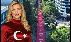 İzmir görkemli etkinliklerle tarihine sahip çıktı.