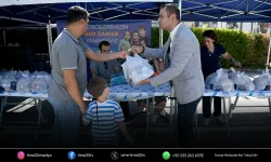 Kuşadası Belediyesi’nden öğrencilere beslenme çantası desteği