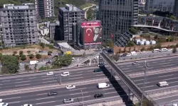 Sarıyer’deki CHP binası önünde bekleyiş sürüyor
