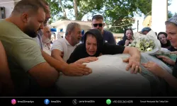 Uçak kazasında yitirdiği kızına acı veda