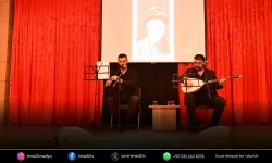 Çiğli’de duygu dolu gece: Aşık Veysel türkülerle anıldı