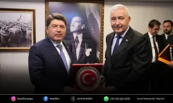 Bakan Tunç'tan CHP'li başkana dikkat çeken ziyaret!