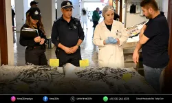 Kuşadası’nda balık denetimi: Boylar tek tek ölçüldü