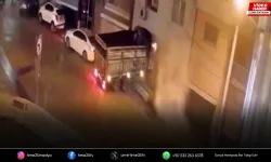 İzmir'de freni boşalan kamyon duvarı yıkıp eve girdi