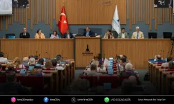 İzmir Büyükşehir Meclisi’nde “beceriksiz” tartışması