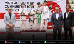 Minik sporcular Cumhuriyet için ter döktü