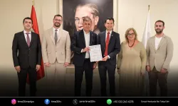 İzmir’in Yaşlı Dostu Şehir unvanı tescillendi