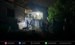 İzmir’de aile faciası: Oğlunu öldürdü, eşini ağır yaraladı