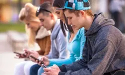 16 yaşından küçüklere sosyal medya yasağı