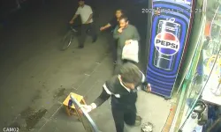 Çekirdek çitlerken telefonu çaldı