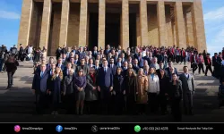 CHP İzmir İl Örgütü’nden Anıtkabir’e anlamlı ziyaret