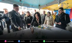 Kınık Cumhuriyet Meydanı yeni çehresine kavuşuyor