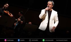 Cem Karaca şarkıları İzmir’de hep bir ağızdan söylendi