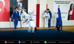 Karşıyaka’da kış spor okulları 11 branşta sürüyor