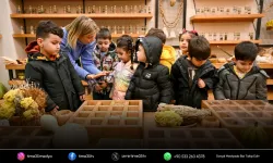 Bornova’da minik eller toprağa dokunuş