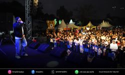 Karşıyaka’da Anıl Piyancı ile yeni yıl coşkusu