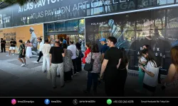 Refik Anadol sergileri İzmirlilere veda etti