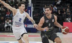 Petkimspor, Anadolu Efes’i evinde devirdi