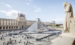 Louvre Müzesi grev nedeniyle ziyarete kapatıldı
