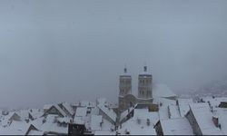 Fransa'da 380 bin hane elektriksiz kaldı