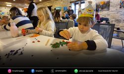 Kuşadası'nda çocuklar için kukla atölyesi düzenlendi