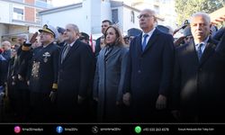 Karşıyaka’da Zübeyde Hanım’a saygı duruşu