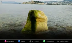 Kuşadası’nda 2 bin yıllık mermer kaide bulundu