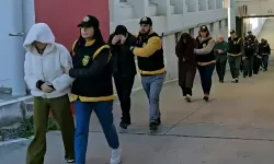 Masaj salonlarına fuhuş operasyonu; 14 tutuklama