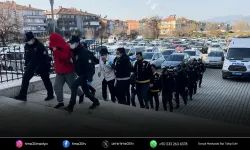 Ödemiş’te fuhşa aracılık operasyonu: 8 gözaltı