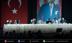 Konak Meclisi’nde imar değişikliği CHP’yi böldü