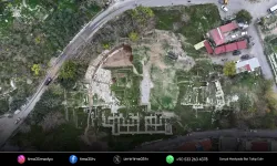 Smyrna Antik Tiyatrosu gün yüzüne çıkıyor