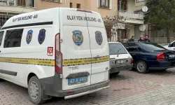 Tüfeğini temizlerken kendini yaraladı