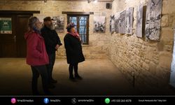 Depremin hafızası Kuşadası’nda: “Yerin Hatırası” vicdanlara dokundu