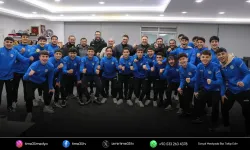 Aliağa Helvacı Spor U-18 İzmir Şampiyonu