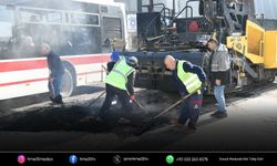 Çiğli’de asfalt seferberliği: Caddeler yenileniyor