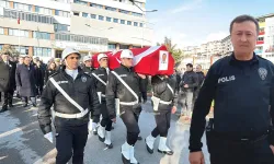 Emekliliğine 4 gün kala kazada ölen polis için tören