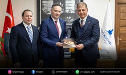 Başkan Tugay, Ekvator Büyükelçisi Vega ile görüştü