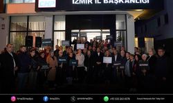 İzmir'de 6 Şubat depreminin 3. yılında anma töreni