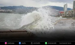İzmir için 'kuvvetli rüzgar' ve 'fırtına' uyarısı