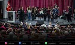 Bornova'da çocuklardan Manço ve Karaca konseri