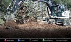 Kirazlı’da selden zarar gören yol açıldı