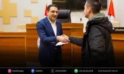 Başkan Yiğit’ten genç çiftlere destek