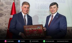 İzmir’de Azerbaycan rüzgarı: Nevruz kutlandı