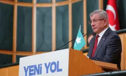 Davutoğlu: Türkiye'nin doğru yaptığı şeyler var