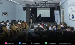 İzmir’de çocuklar iklim için ayakta