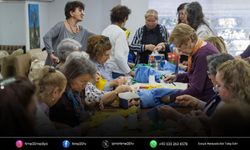 İzmir'de tıp bayramında nesiller arası anlamlı dayanışma