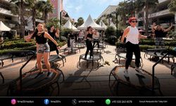 Karşıyaka'da kadınlar özgürlük için trambolinde buluştu