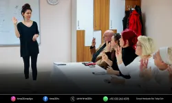 Konak’ta işaret diliyle engeller aşılıyor