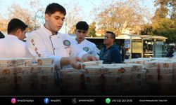 Meslek liseli öğrencilerden Konak’ta bin kişilik iftar
