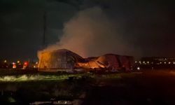 Osmaniye’de kağıt fabrikası yangını